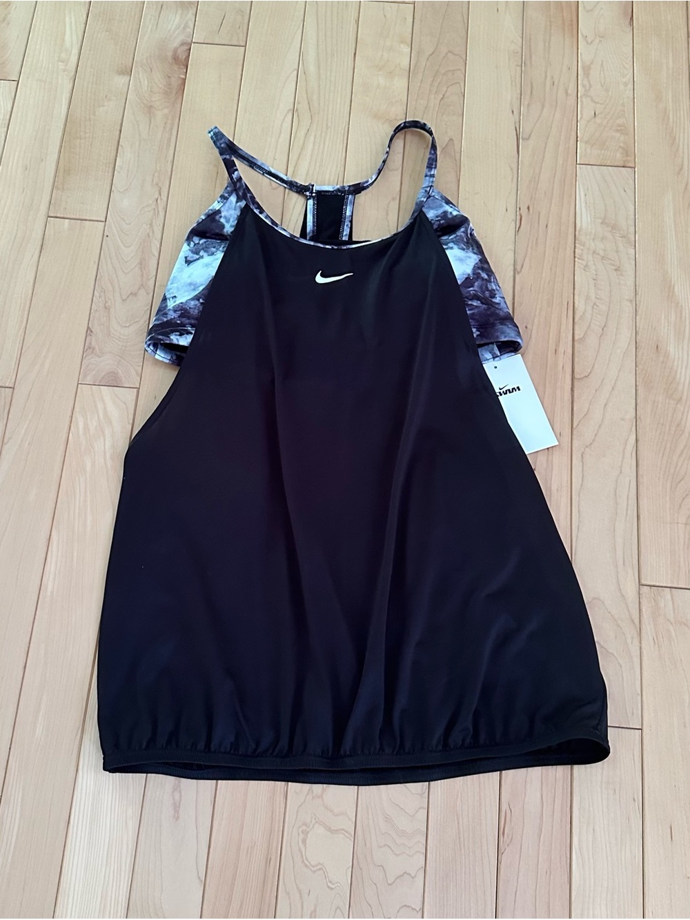 Nike Swim Women’s Layered Tankini Top in Black; NWT, Sz. M - Picture 3 of 13